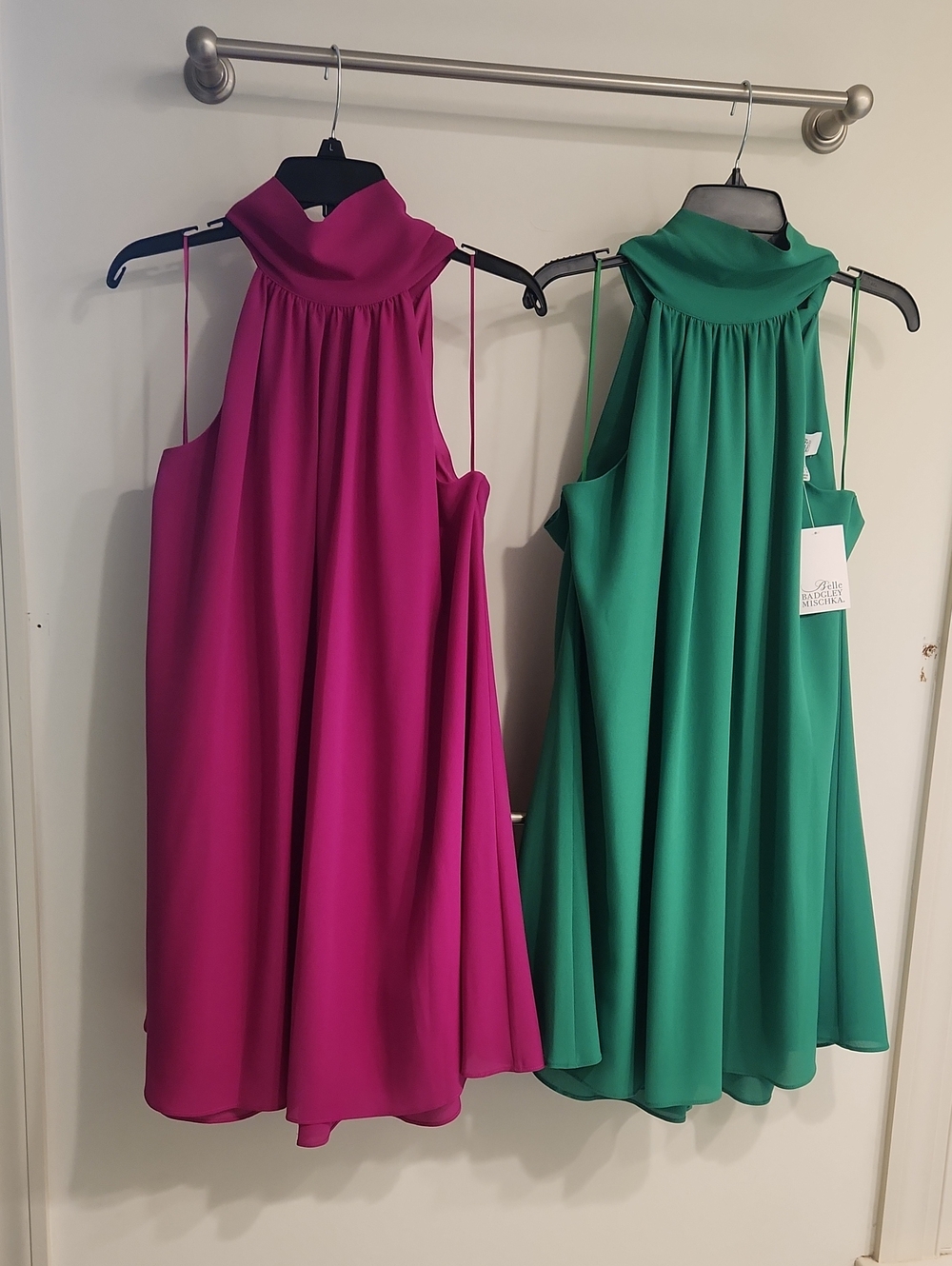 Badgley Mischka Green Sleeveless High-Neck Swing Dress